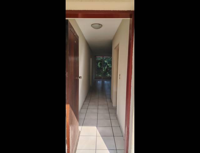 2 BEDROOM APARTMENT FOR SALE IN RANDBURG CENTRAL